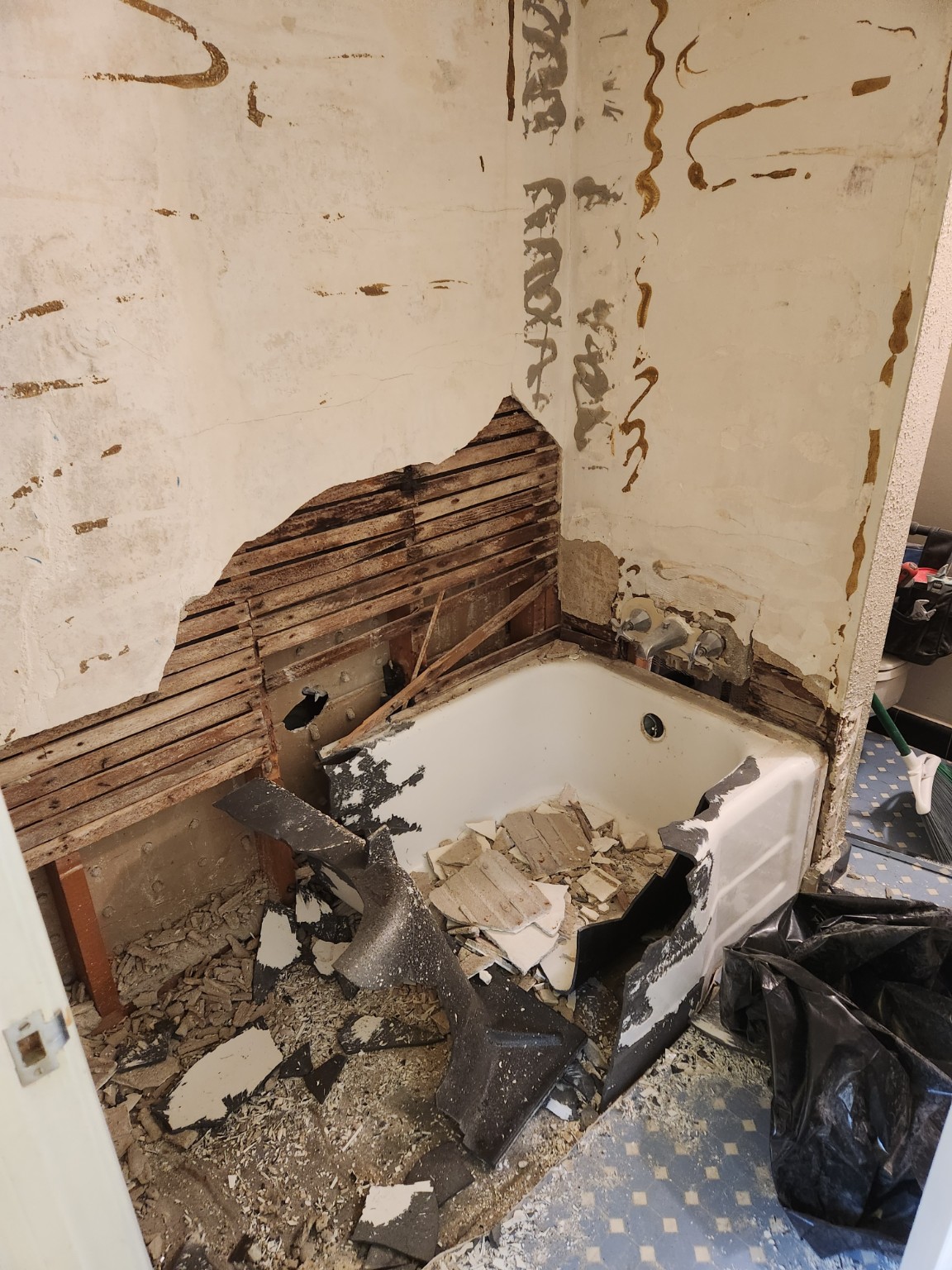 Bathroom before Sentrel shower panel conversion with old surround removed